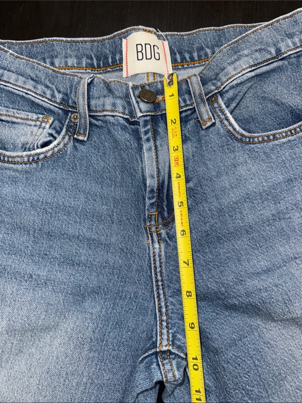 urban outfitters BDG joey mid rise wide leg jeans. size 26. great used condition - Picture 10 of 12